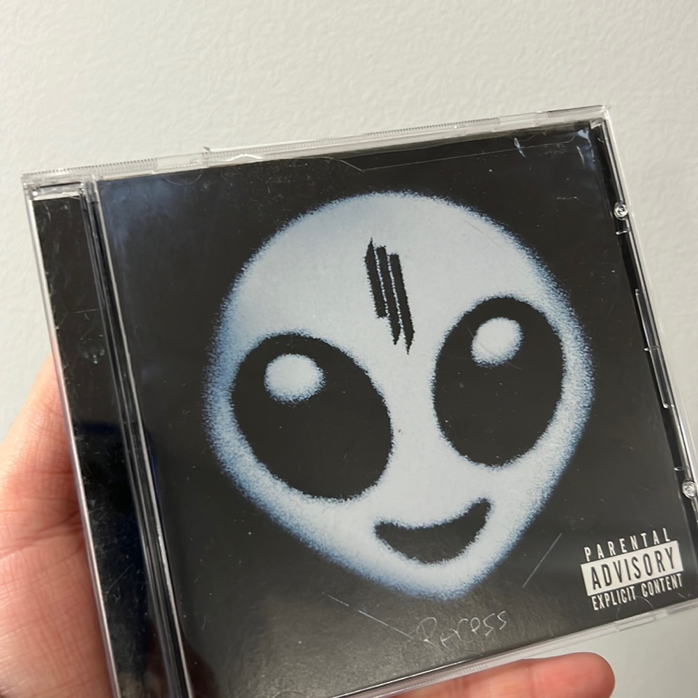 Skrillex Physical CD
